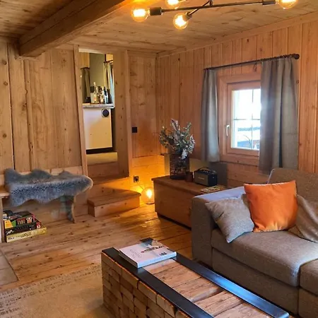 Holiday home Berghaus Wiesegg - Uriges Tiroler Bauernhaus *